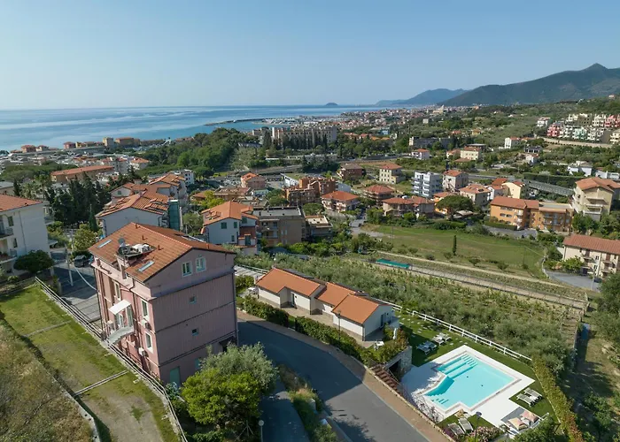 Casa Martine - Holiday in Riviera